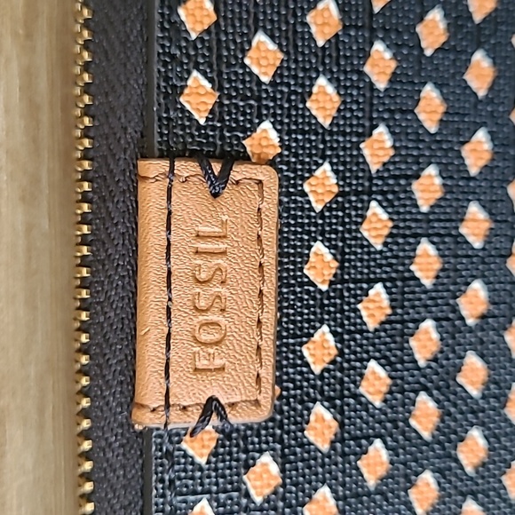 Fossil Zip Closure Wallet - Picture 2 of 10